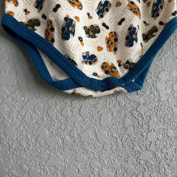 Tad Little Vintage Boys 6-9 Months Onesie bodysuit Blue Tan Trucks - Picture 3 of 7